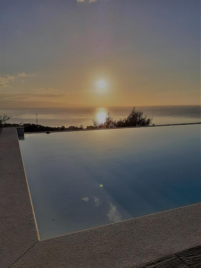 Villa Infinity ∞ Santa Teresa Di Riva Dış mekan fotoğraf