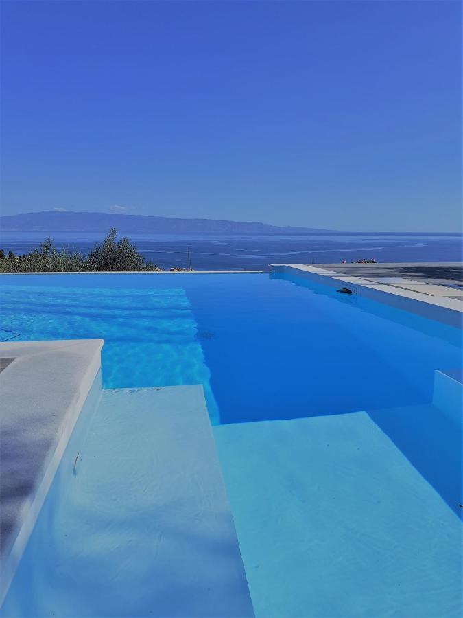 Villa Infinity ∞ Santa Teresa Di Riva Dış mekan fotoğraf