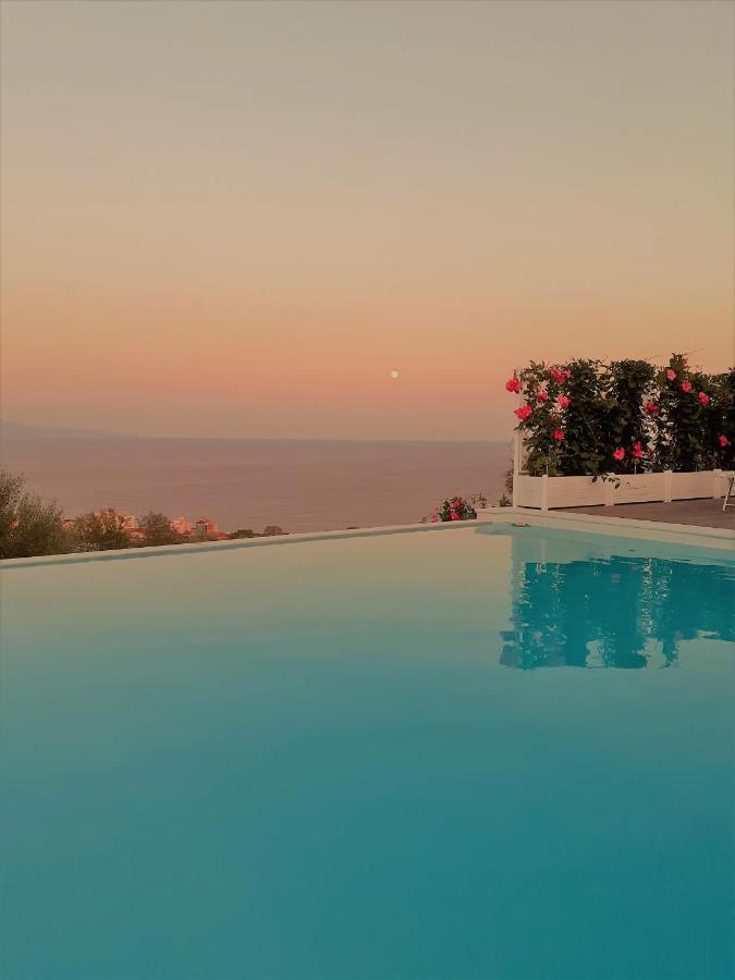 Villa Infinity ∞ Santa Teresa Di Riva Dış mekan fotoğraf
