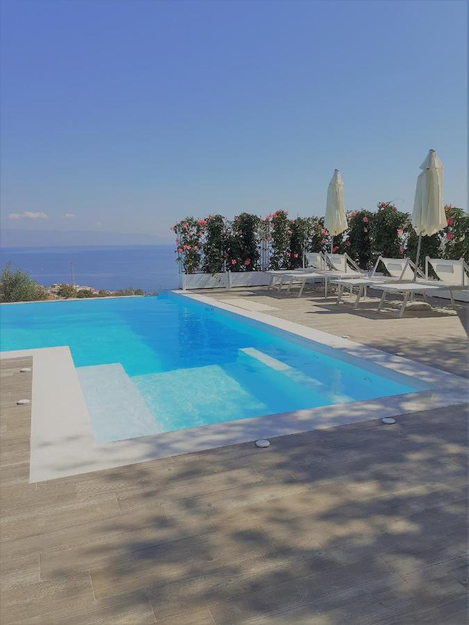 Villa Infinity ∞ Santa Teresa Di Riva Dış mekan fotoğraf