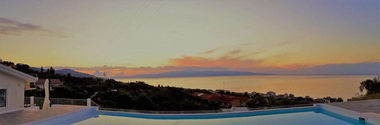 Villa Infinity ∞ Santa Teresa Di Riva Dış mekan fotoğraf